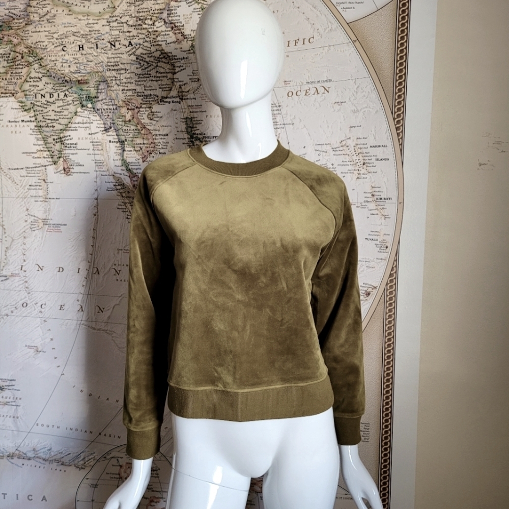 A New Day Chartreuse Acid Green Crewneck Velour Cropped Sweatshirt Y2K sporty S